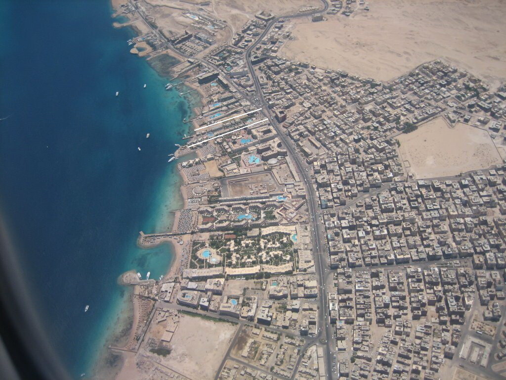 Окрестности отеля La Rosa Waves Resort