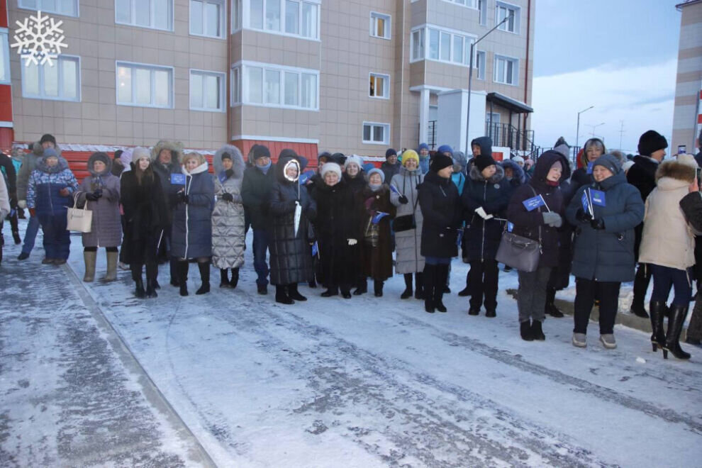       В Лабытнанги 325 семей получили ключи от квартир в первых семиэтажных домах

📷      В Лабытнанги 325 семей получили ключи от квартир в первых семиэтажных домах

📷      В Лабытнанги 325 семей получили ключи от квартир в первых семиэтажных домах
