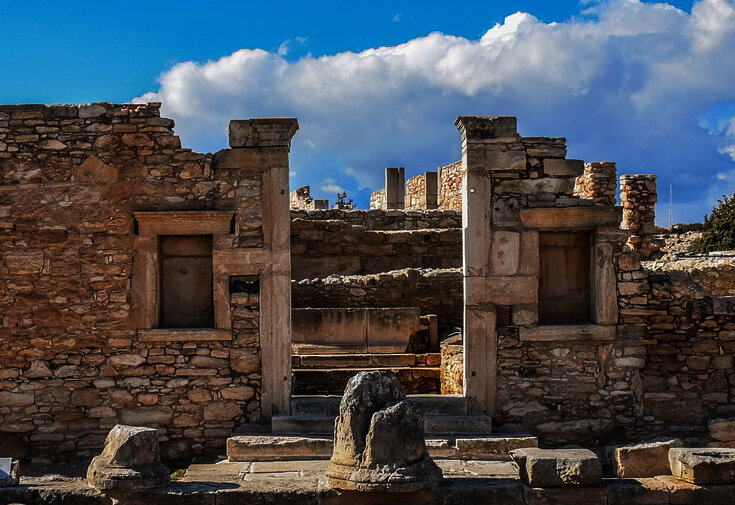 Древние руины где находятся. Руины древнего города Шравасти. Руины Таллоса Турция. Амос руины древнего города. Древние руины провинции Мерсин.