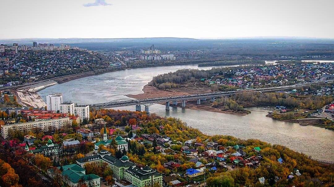 Город на реке белой 3. Река белая Уфа. Уфа река в городе. Вид на Уфу с реки.