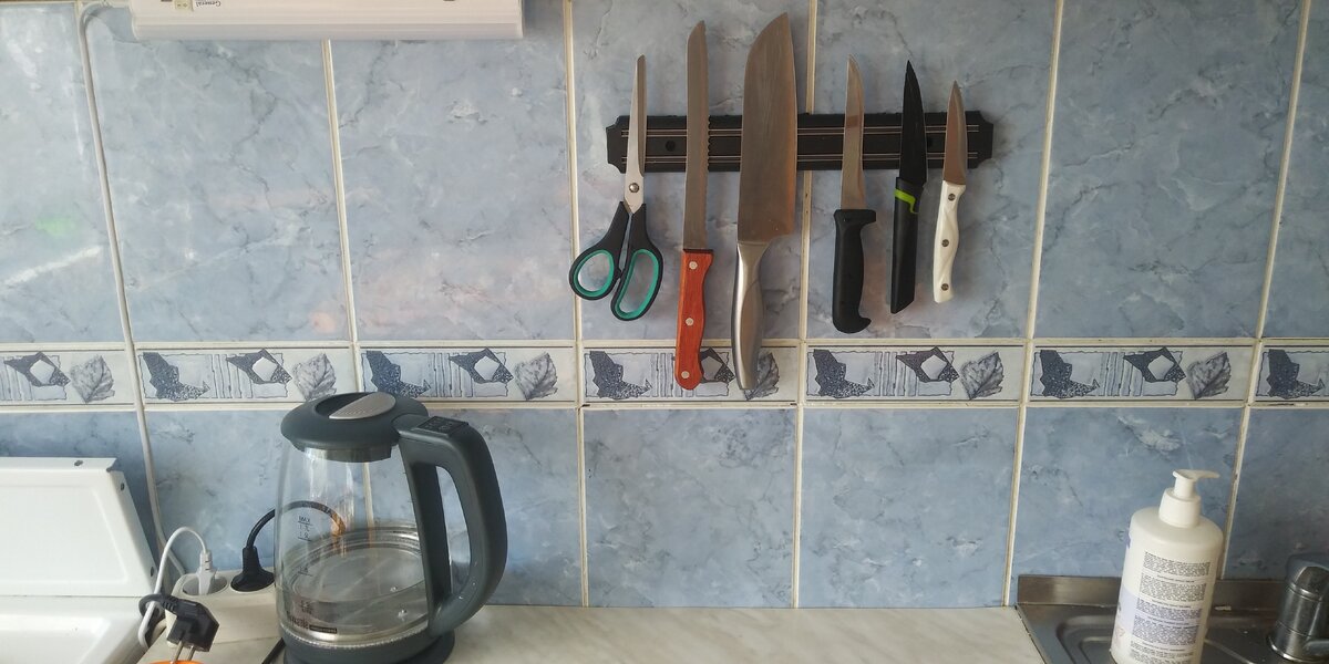 Магнитная полоска для ножей