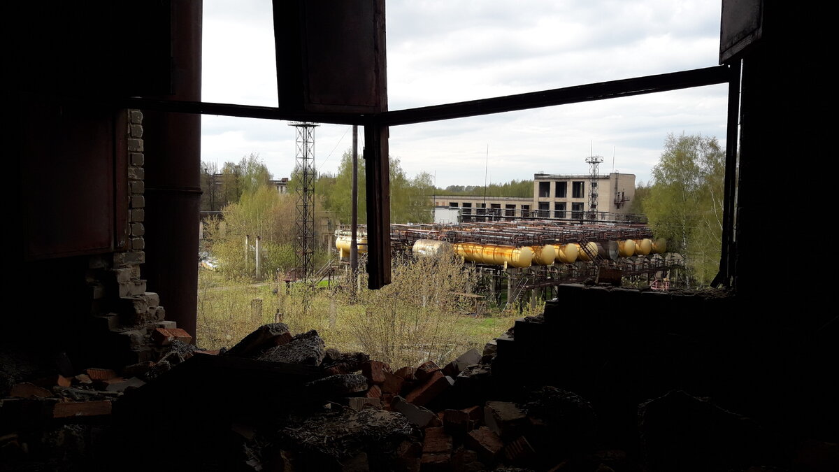 Завод СК-1. Вид на Ярсинтез.