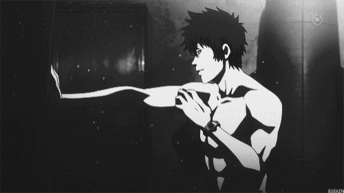 Шинья Когами не бьет людей ногами.