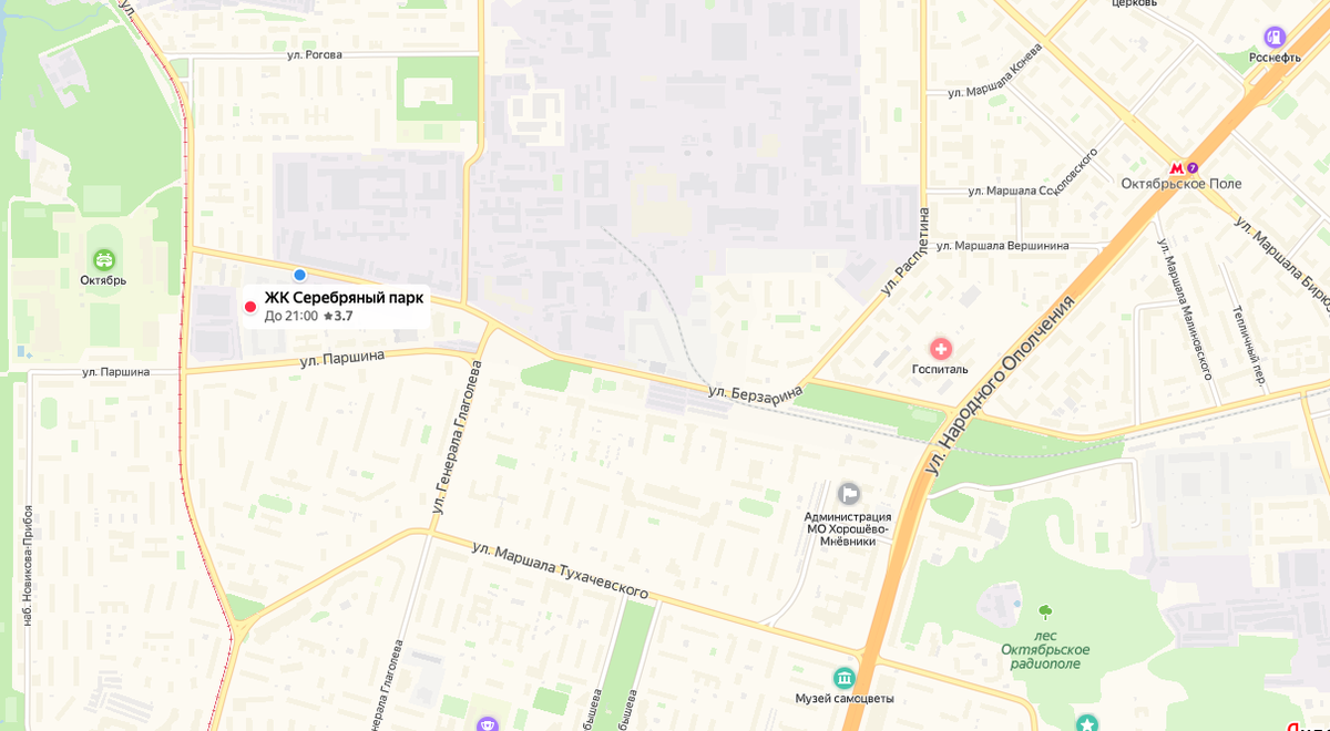 комплекс находится на значительном удалении от метро.