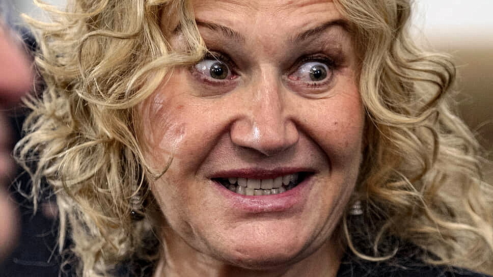 Елена Батурина "на эмоциях". Фото из открытых источников.