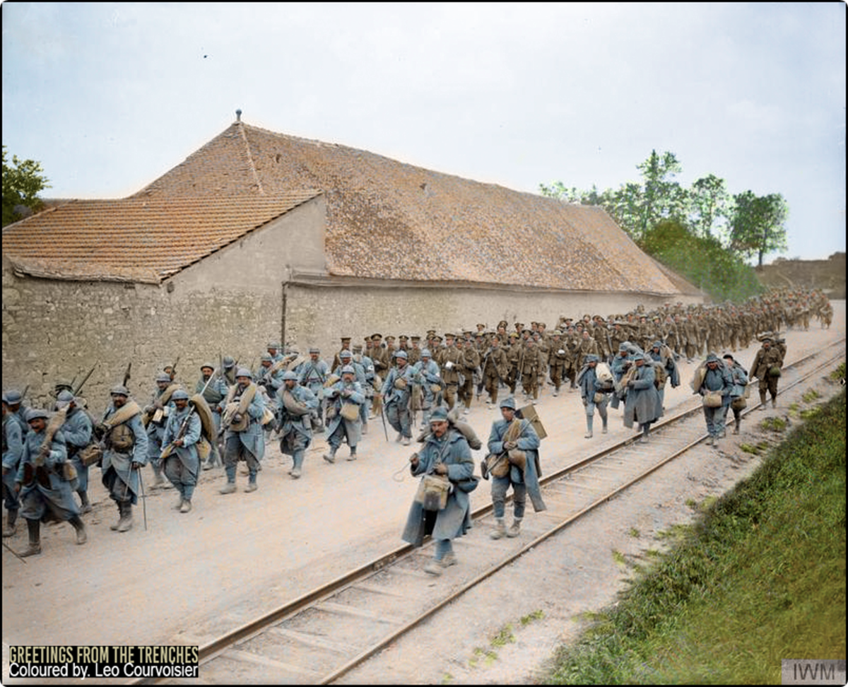 Французы в серо-голубой форме образца 1915г