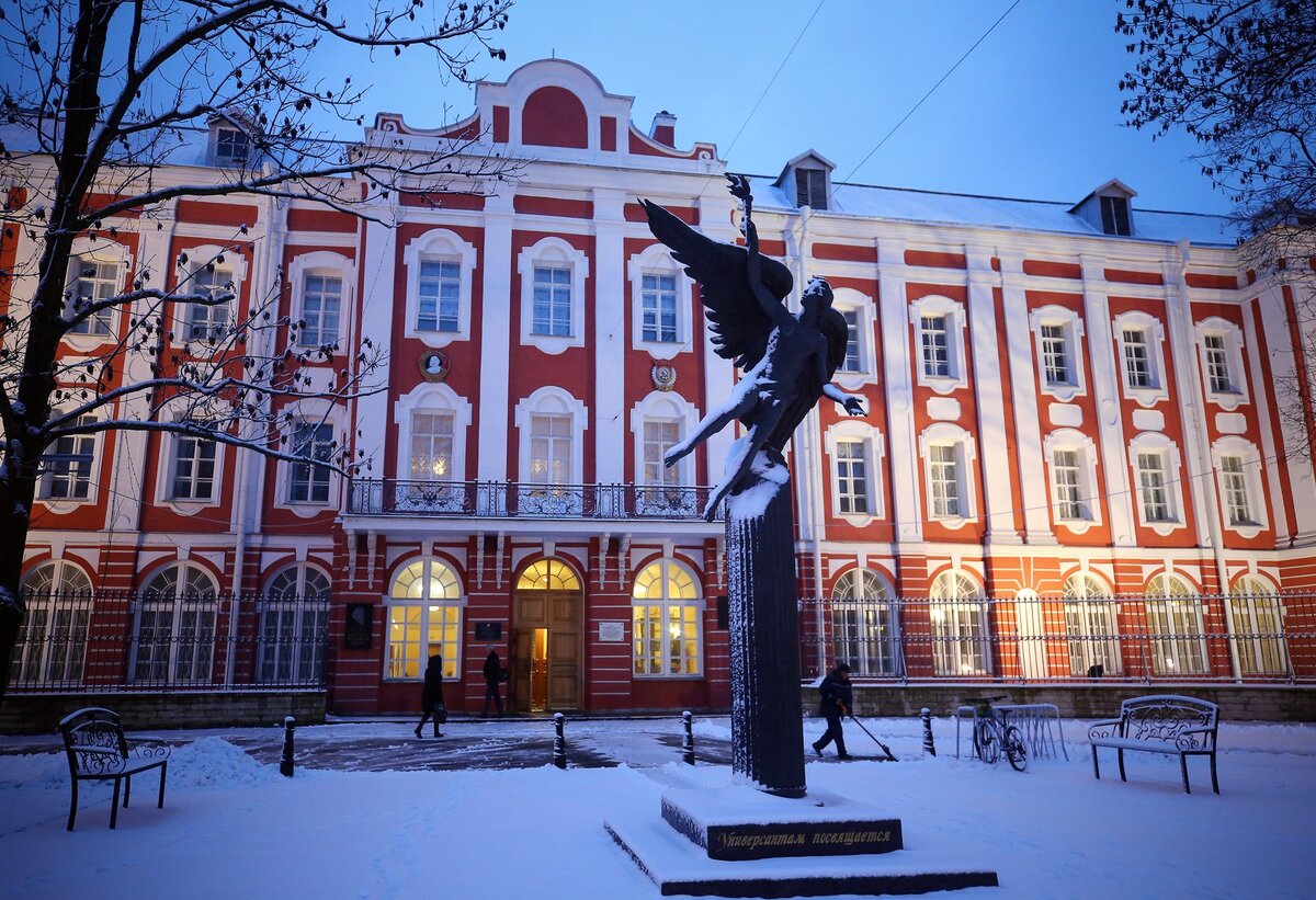 универы санкт петербурга