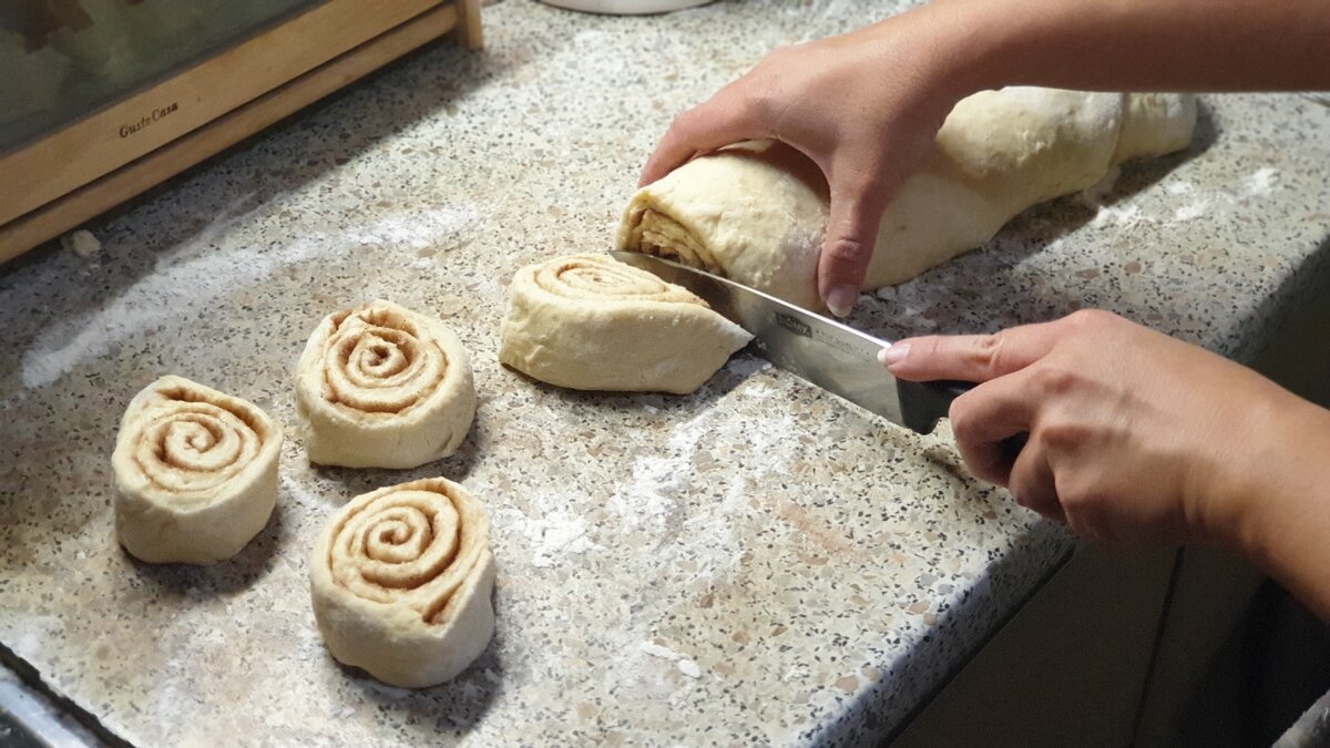 Ароматные булочки с корицей 