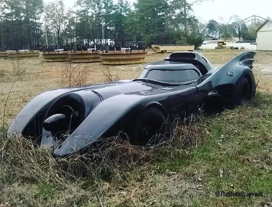 Как-будто с киностудии угнали