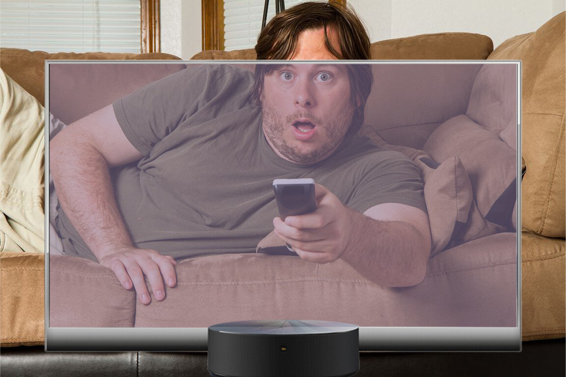 Моё лицо при виде прозрачного телевизора