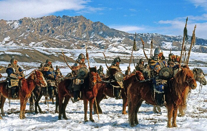 Фото Яндекс Картинки. Реконструкция вооружения армии Чингисхана.