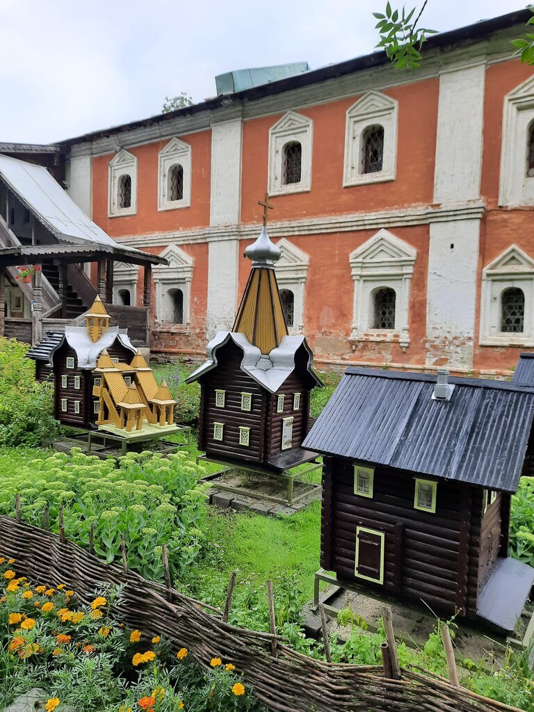 Макеты памятников деревянного зодчества Ярославской области