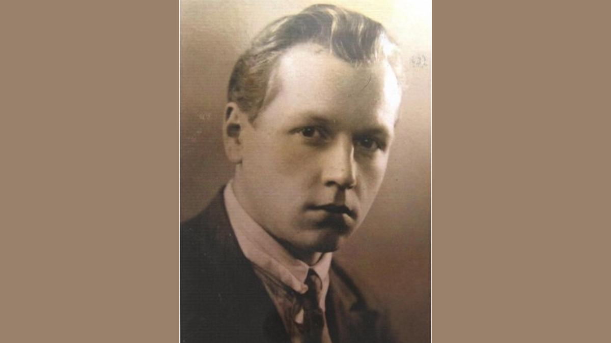 Алька - Александр Каптаренко (1912-2014), старший брат Муси, авиаконструктор, известный долгожитель, спортсмен, писатель, старейший факелоносец в истории Олимпийских игр. 