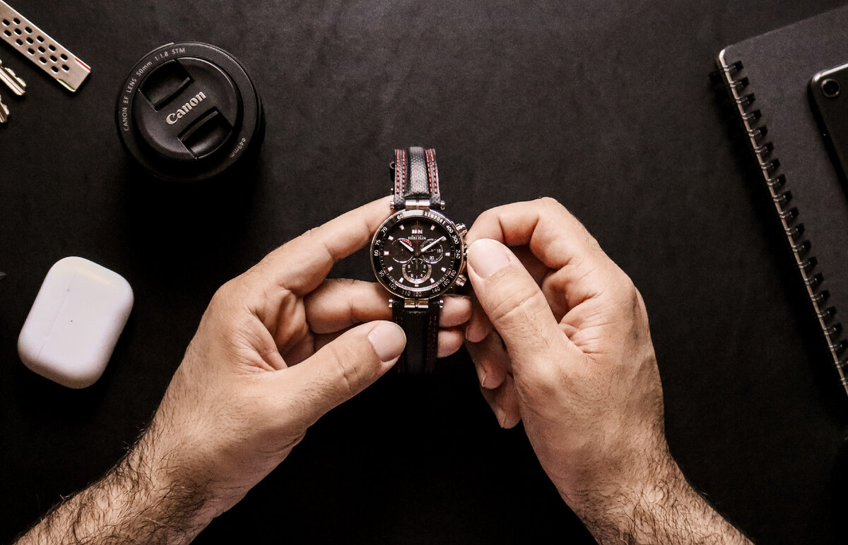 Потеют часы. Watchmaking.