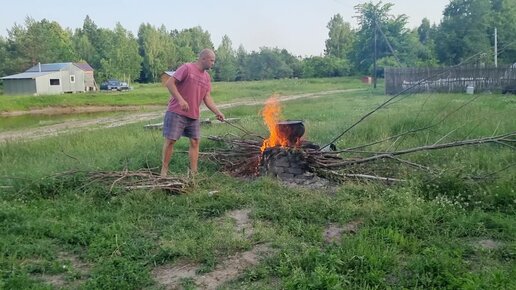 Живём полной жизнью на лесном хуторе Рыбой себя обеспечиваем на 100