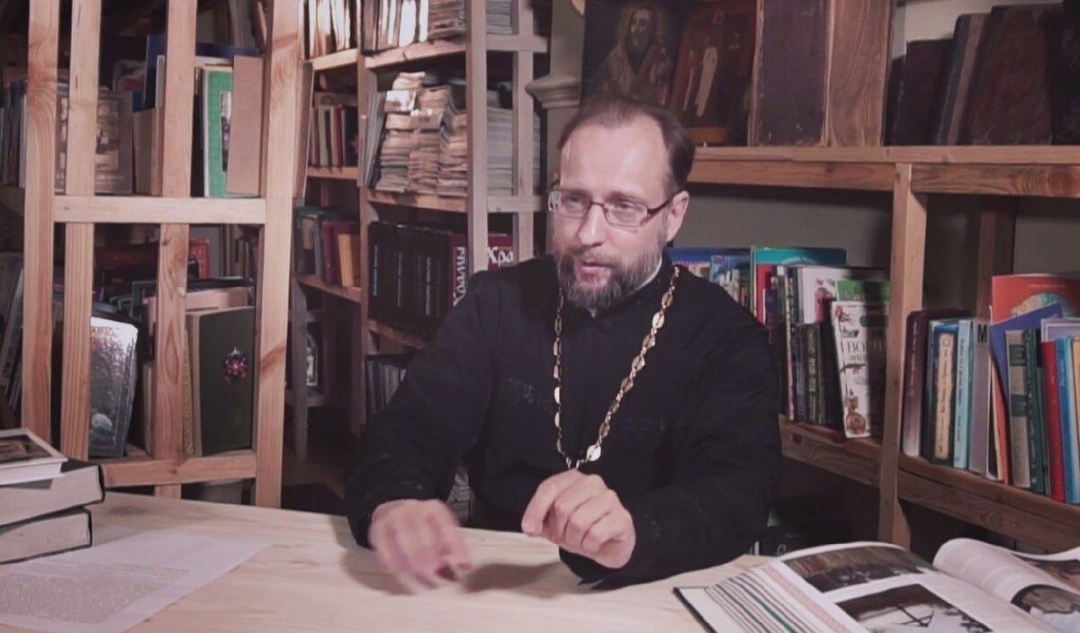 Сергий Маслов — протоиерей, клирик прихода храма Рождества Христова (д. Больше Стиклево, Белоруссия).