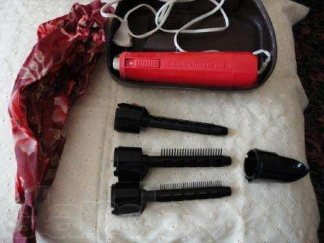 Фен "Волшебница" с колпаком для сушки волос, у меня точно такой был:)