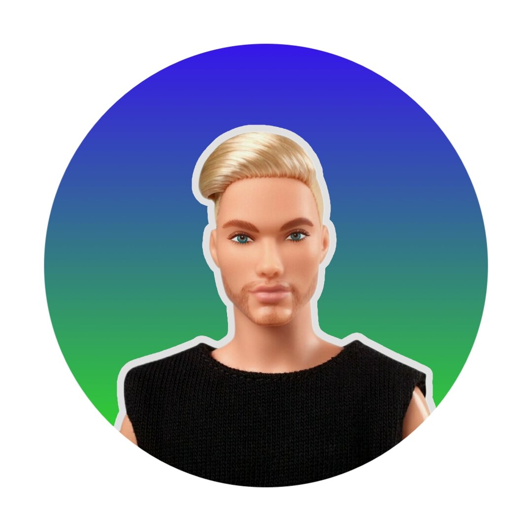 Кен Шон напоминает мне какого-то светловолосого шведа