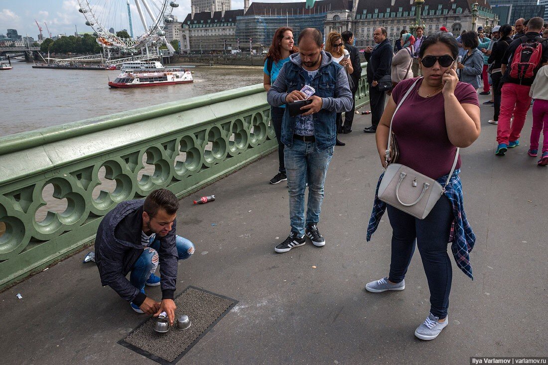 Сейчас соврала. Сейчас всем трудно одним врать. Сейчас соврала. Тест на дурочка. Я гуляю по лондону.