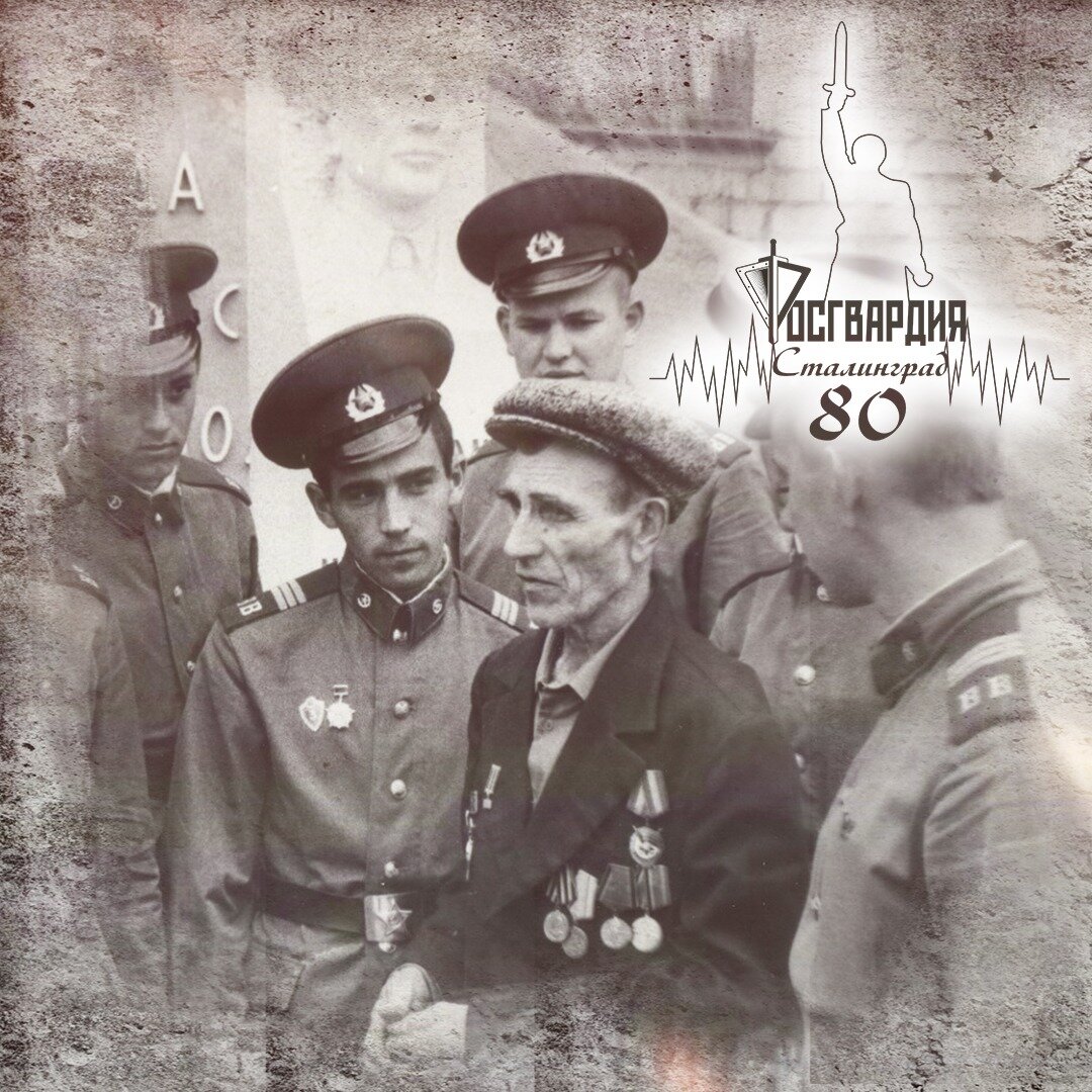 На фото: Михаил Чембаров на встрече с военнослужащими внутренних войск МВД СССР в 1970-е гг.