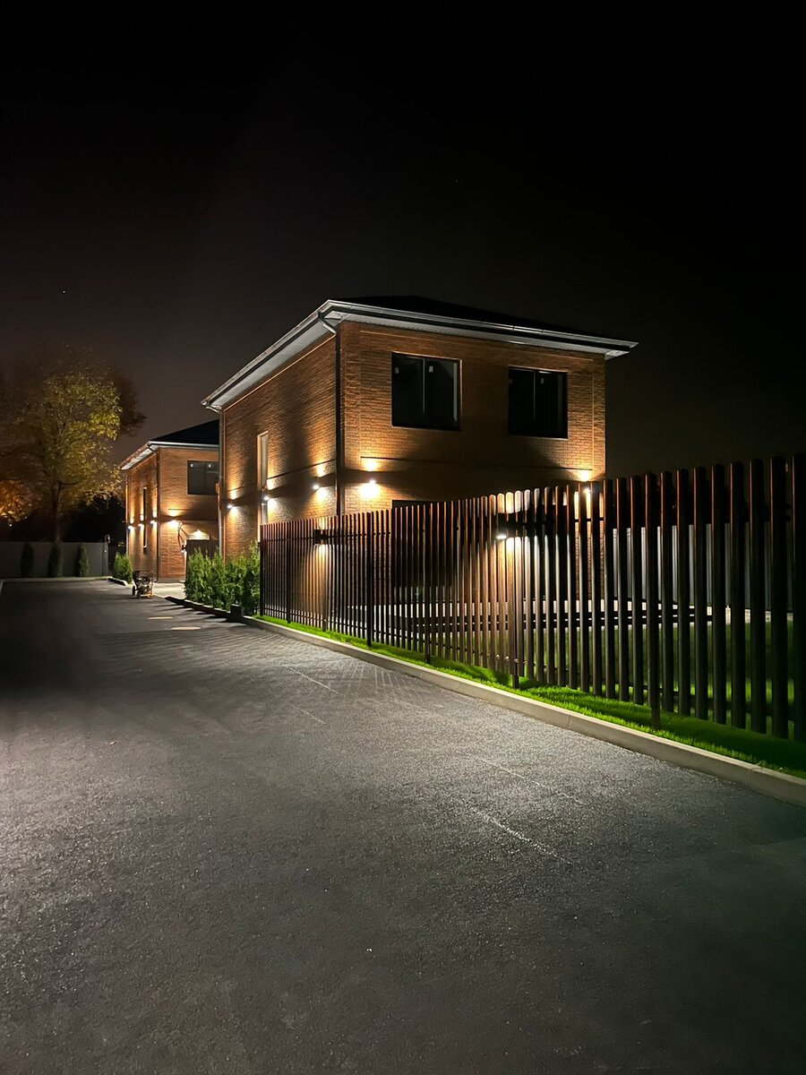 Вот такие красивые домики. Такие красивые фото)) а на деле...