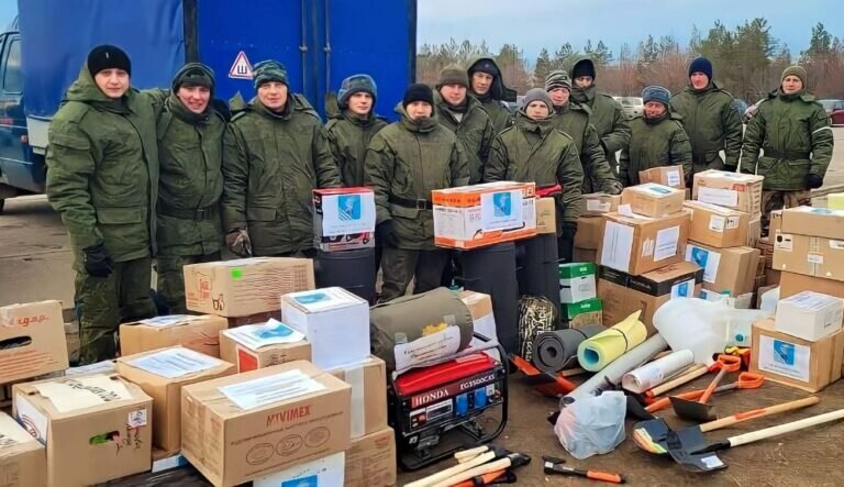    Из Ташлинского района и Соль-Илецкого округа доставили посылки для военнослужащих Елена Шкатова