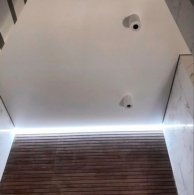 Варианты натяжного потолка (листайте карусель)