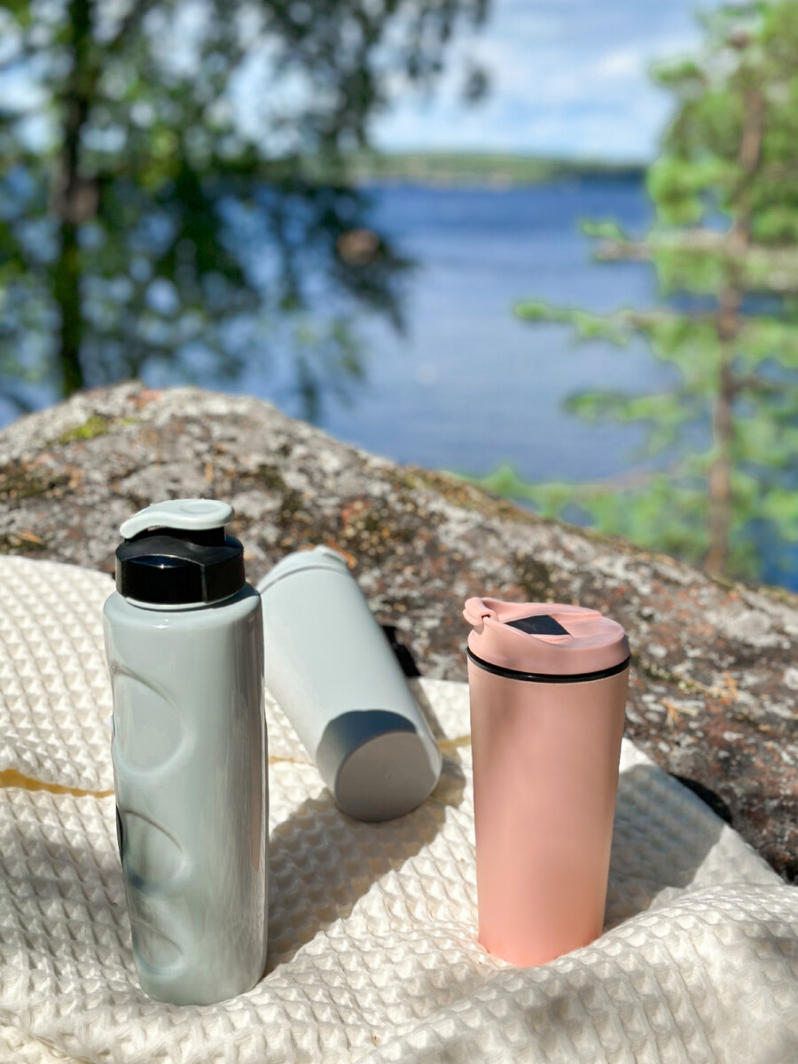 Термокружка Домовой, с классической крышкой 350 мл, розовая. Артикул: 0490168