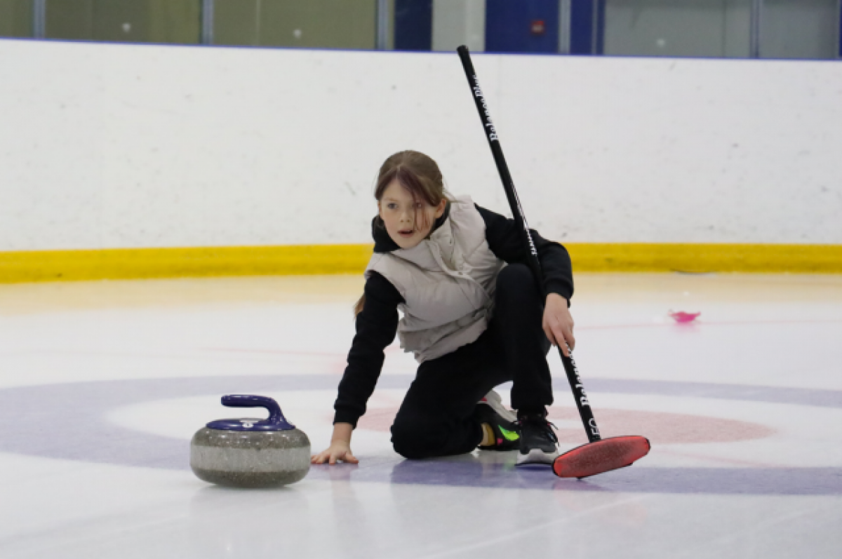    Российских керлингистов отстранили от соревнований до конца 2023 года