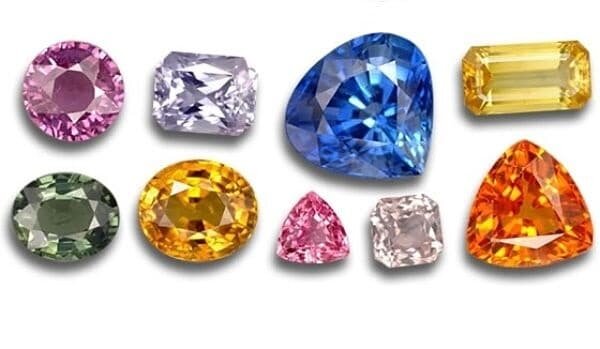 Сапфиры. Разные виды.