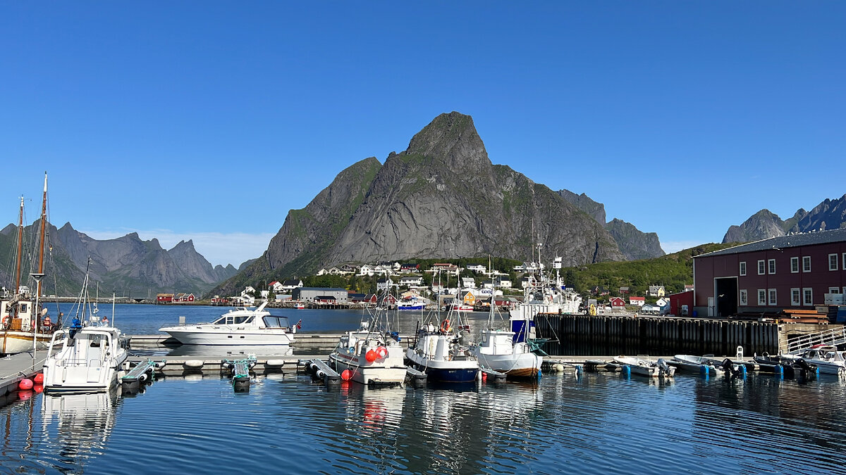 Рейне, самая красивая деревня Норвегии. Фото автора