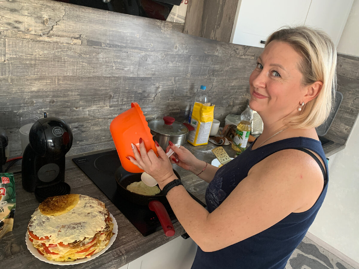 Сестра - хозяюшка!