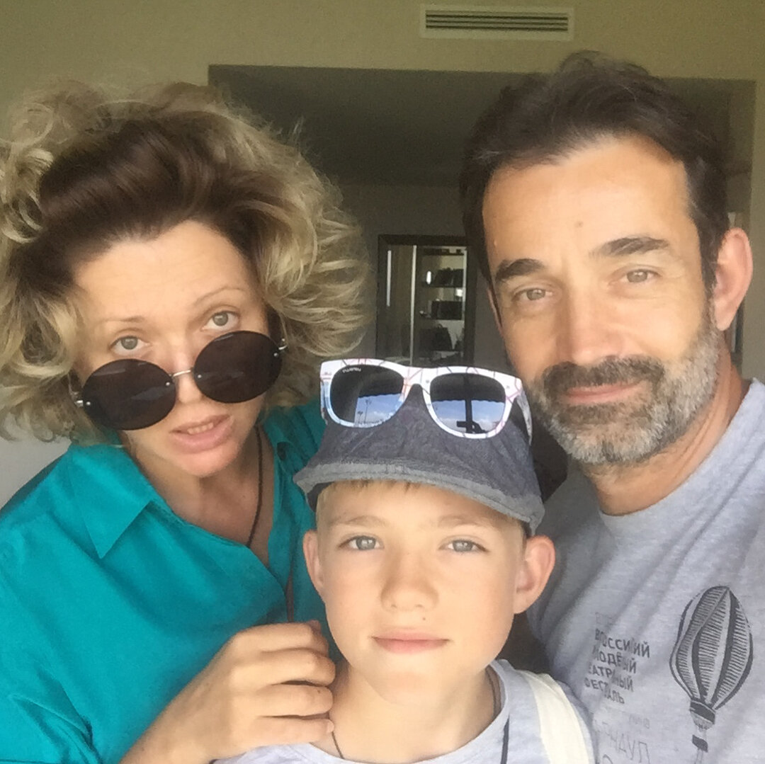 Как же его семья?