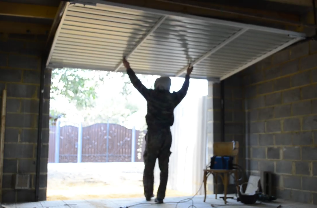 Самодельные подъемные ворота устройство