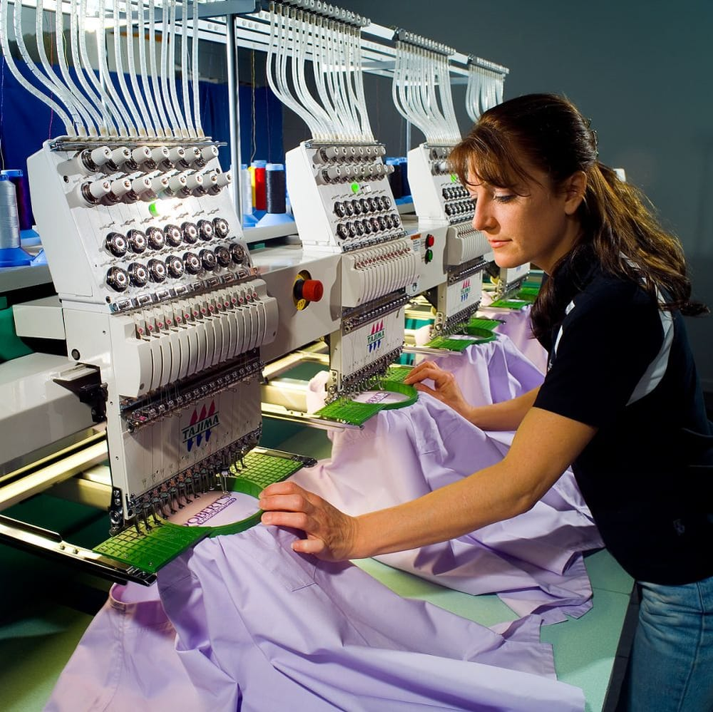 Технолог швейного производства. Текстильное производство. Вышивальщица на производстве. Компьютерная вышивка.