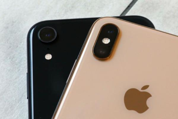 Проблема связана с функцией iPhone AirDrop для обмена файлами между iOS-устройствами.