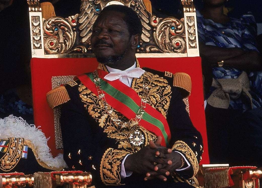 Кстати, Бокасса себя сравнивал с Наполеоном. Фото: https://vsluh.net/7804-zhan-bedel-bokassa-afrikanskiy-imperator-poedayuschiy-lyudey.html
