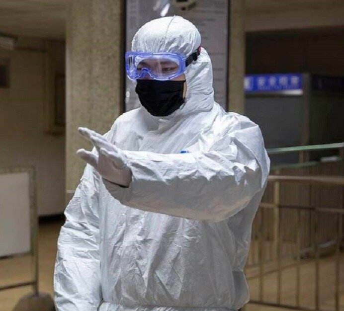 В Пекине выздоровел пациент с пневмонией, вызванной новым коронавирусом. Об этом сообщается на сайте пекинской муниципальной комиссии здравоохранения.