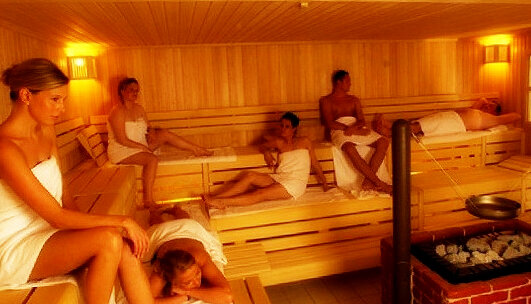 Совместные сауны, где запрещена одежда, способны напугать многих гостей Германии