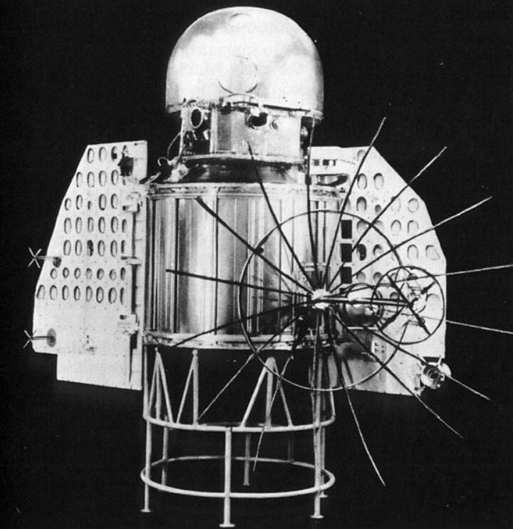 (Источник: Яндекс картинки) АМС  "Венера-1" 1961 год