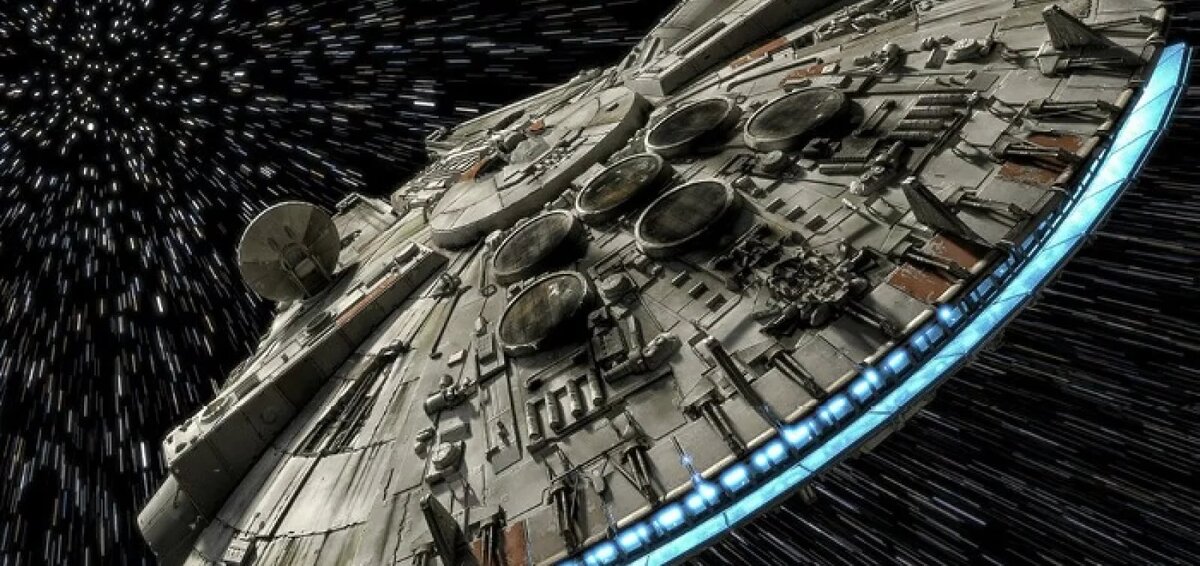 "Сокол тысячелетия" в гиперпространстве