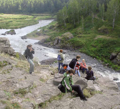 «Ревун» — известняковый язык и стена базальта, палеовулкан