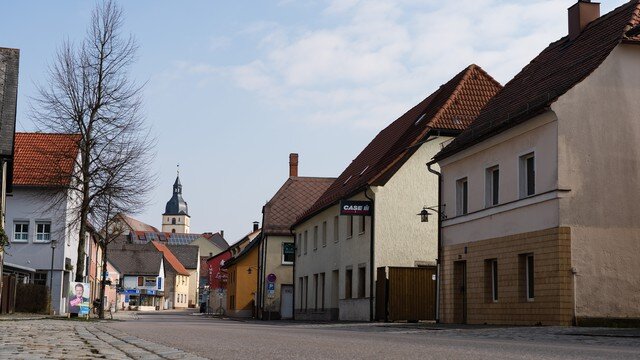 Фотография с сайта https://www.focus.de/ 18 марта 2020 года, Mitterteich: первый комендантский час в Баварии.