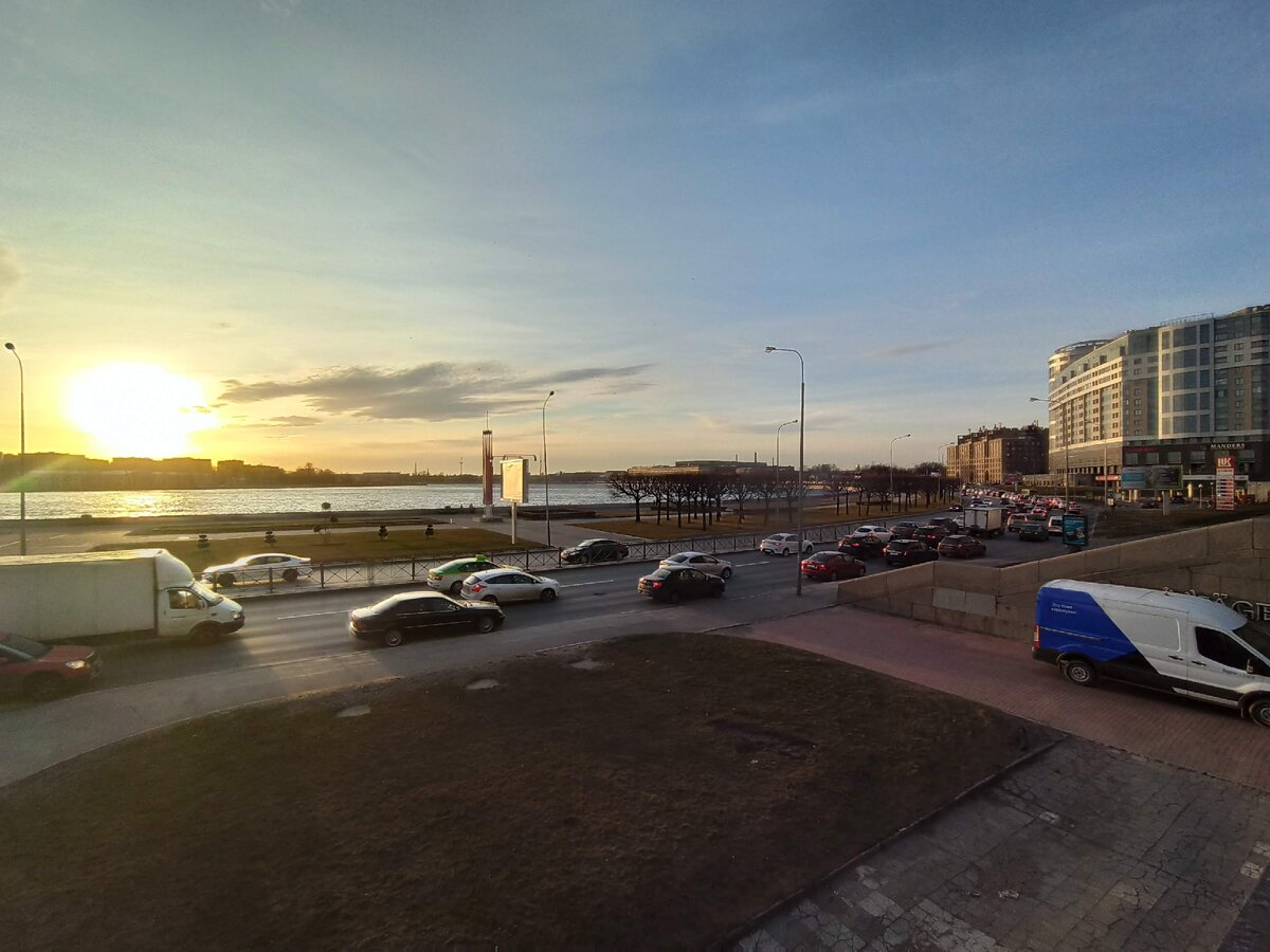 Вечерний закат тут прекрасен