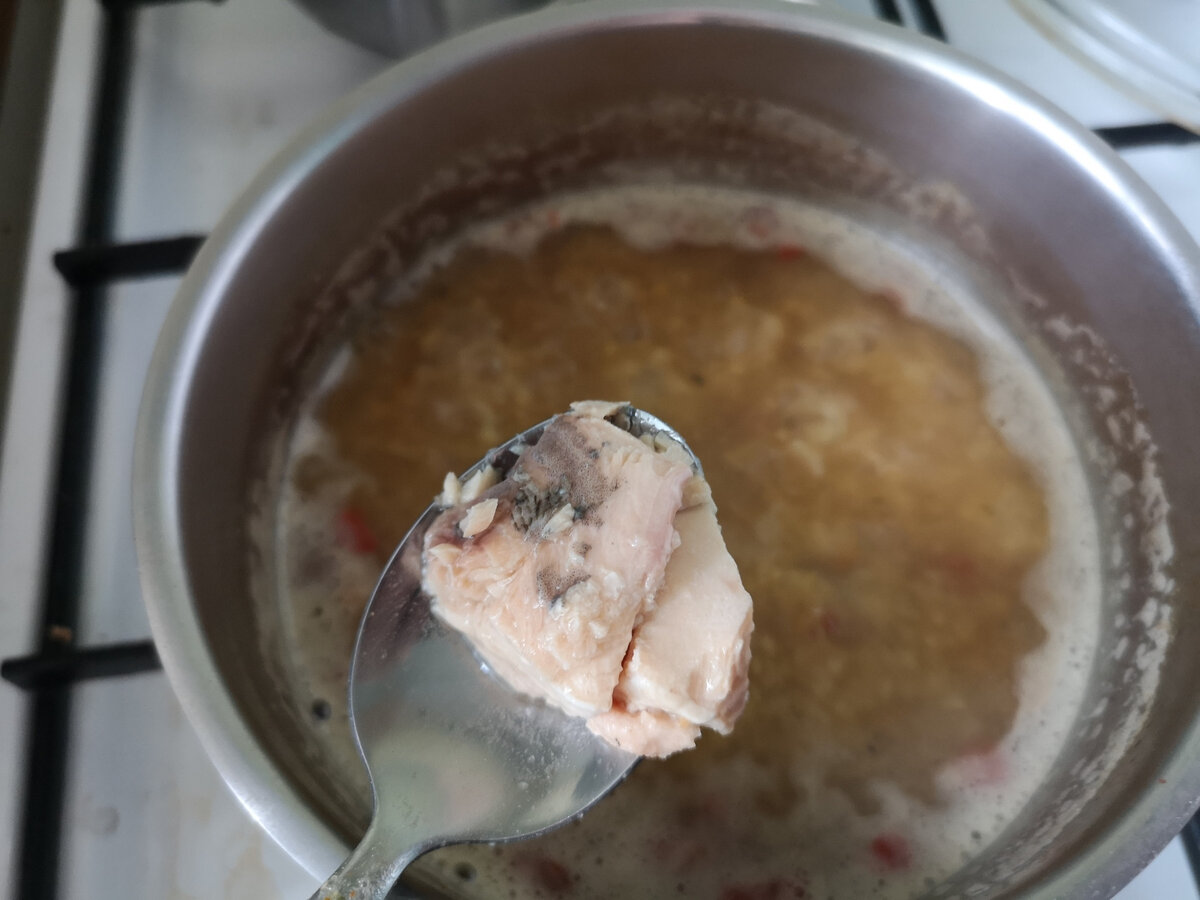 Необычный и очень простой рецепт чечевичного супа с лососем. Как я его готовлю?