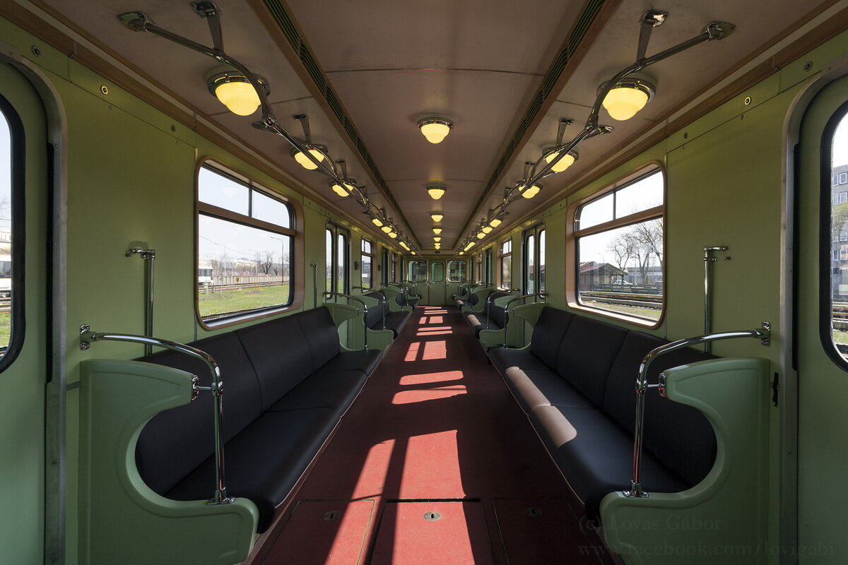 Метровагон типа еж-3 будапешт. Вагон ев. Ем508т 6666. Вагон ев. Еж3 тбилиси.