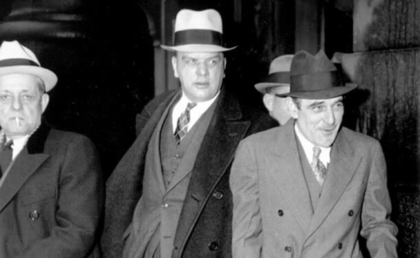 Виктор Люстиг