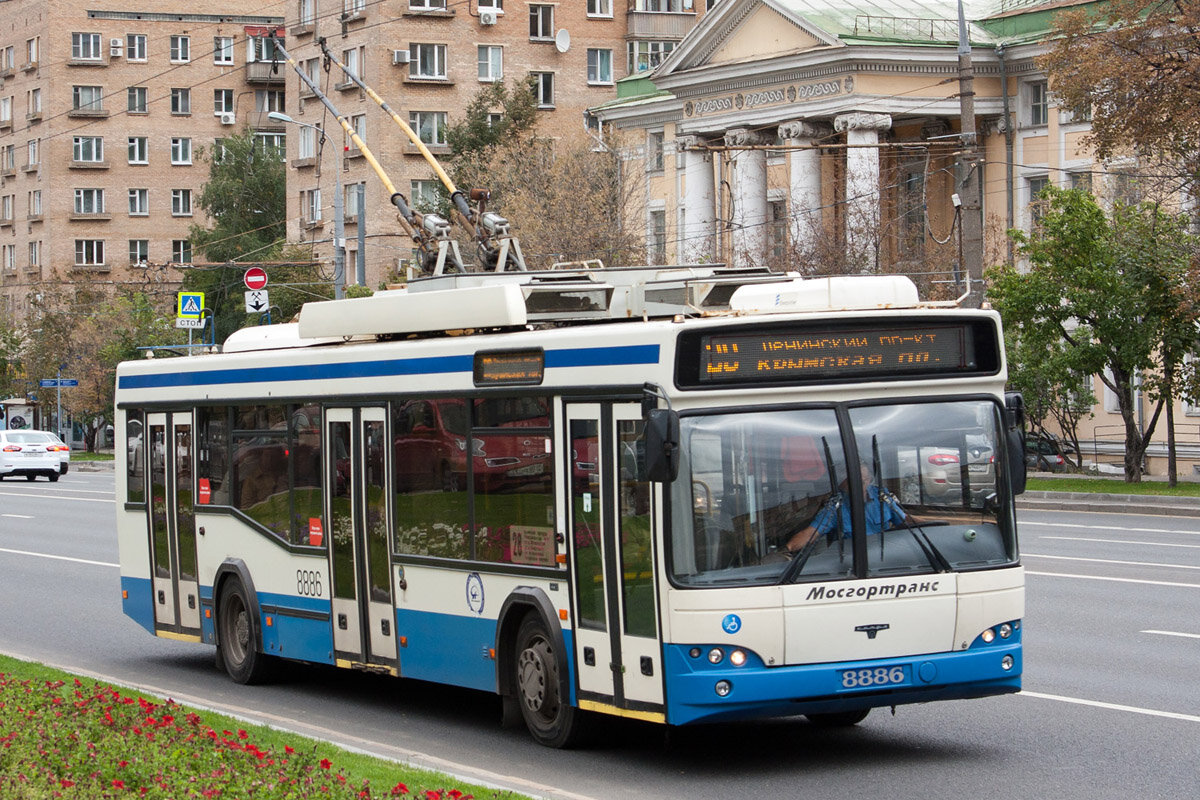 СВАРЗ-МАЗ-6235 бортовой номер 8886 планируется к передаче в Ижевск. Модель СВАРЗ-МАЗ-6235  является основной из машин, предаваемых в столицу Удмуртии. Фото с сайта СТТС, пользователь ER2-1017