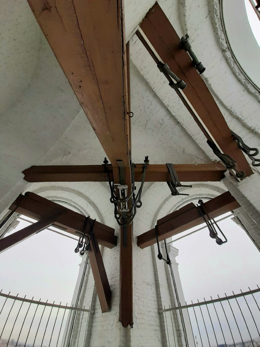 Потолок смотровой площадки. Октябрь 2020