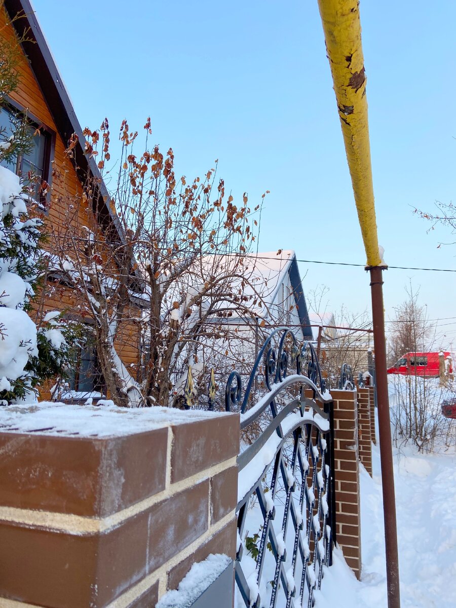 Кирпич цвета шоколад. 